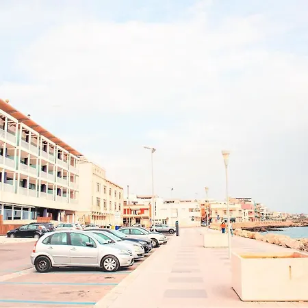 アパート Minzoni Tony *